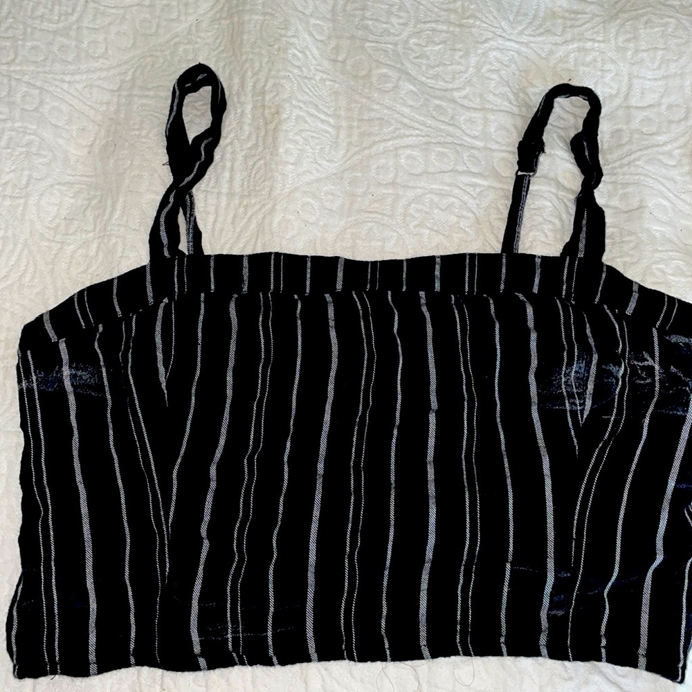 Hollister crop top
